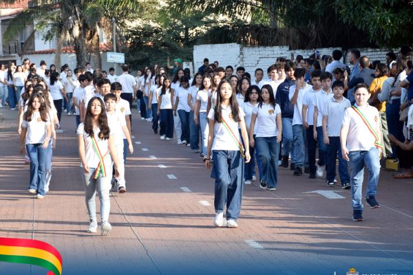 10desfile2-patrio-202630F6B39A-41D7-52EE-B754-CD527F47B072.jpg