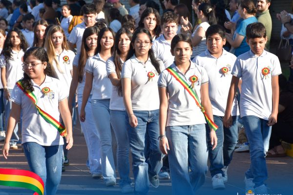 12desfile2-patrio-20262B2E1FF2-40C8-09D9-5CEA-60528B675612.jpg