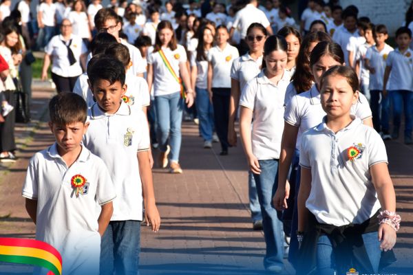16desfile2-patrio-202623FE4912-4AAB-6F16-3BF1-8E2BB1D3498A.jpg