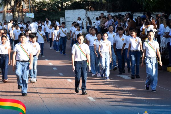 20desfile2-patrio-202606D91725-8AAD-0B84-A440-BD81505C5F92.jpg