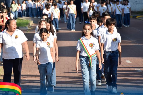 22desfile2-patrio-202648A8C231-7D49-DA2C-65C2-1BE2F3BB1853.jpg