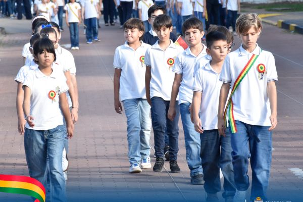 29desfile2-patrio-20268E1F41C7-60BE-1F56-7948-C05E1551B5BB.jpg