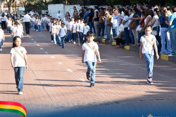 31desfile2-patrio-20263421BA75-3D42-CB5E-5E04-C06767B4FCD8.jpg