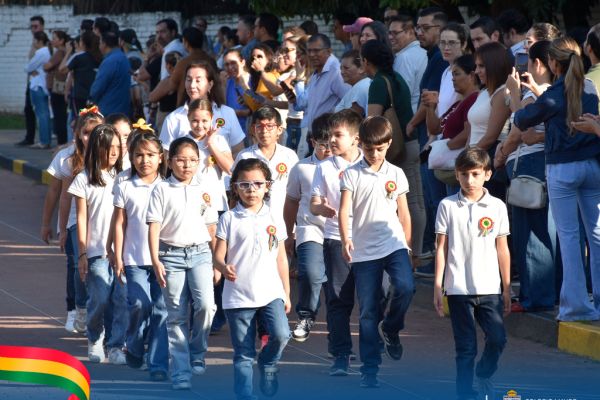 32desfile2-patrio-2026761C66E9-1DA8-2CED-07FC-0D3171690BE2.jpg