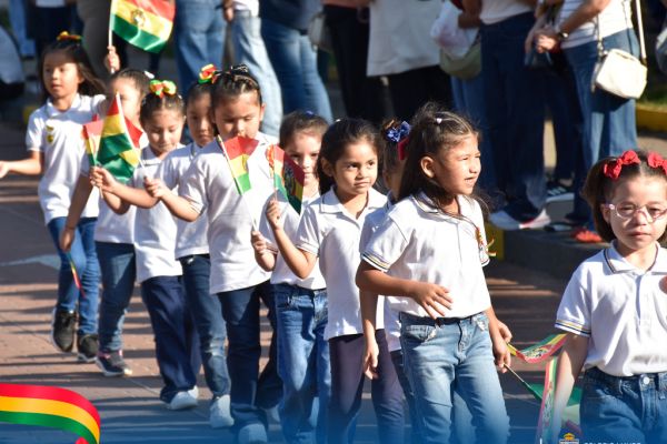 47desfile2-patrio-20266AF86CFB-505A-4F70-AD15-E0E2C0E84808.jpg